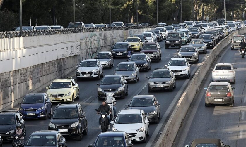 Παράταση για δυο μήνες στα τέλη κυκλοφορίας